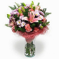 משלוח פרחים לחו"ל - זר ורוד רומנטי